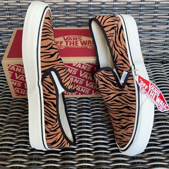 Vans Slip-On SF Animal Stripes Black/Marshmallow WMNS - Picture 12 of 16